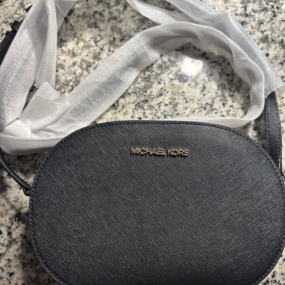 Michael Kors Jet Set Black Leather Crossbody